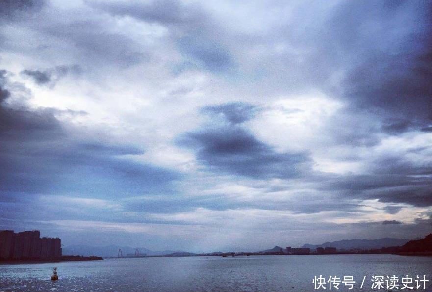 苏轼|登山时遇上大暴雨,苏轼挥笔写下了首妙诗,一开篇就是千古名句