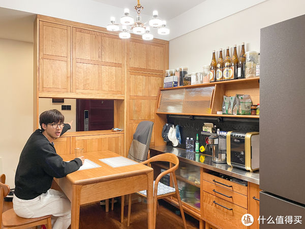 书桌|开门见厅小户型,留出1㎡给玄关加点戏,空间利用率狠狠拿捏