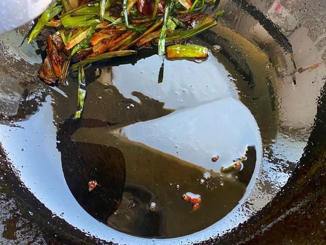 家中自制万能酱,秘制配方,20分钟搞定,拌面卷饼夹馒头吃啥都香