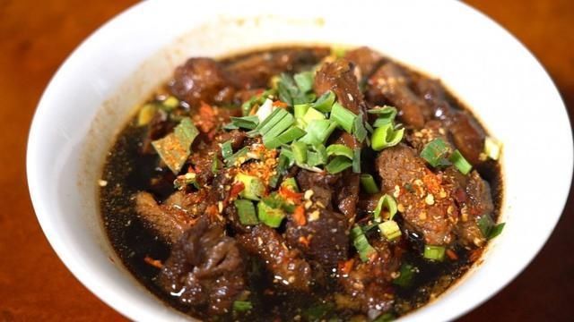 小镇|藏在小镇里的非遗美食——桃源红烧羊肉