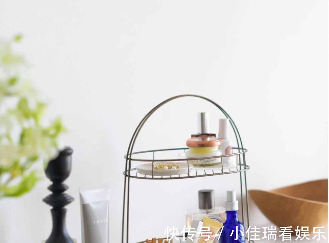 简约风|日本主妇的“简约风”家居,布置精简,装饰朴素,这样的房间很美