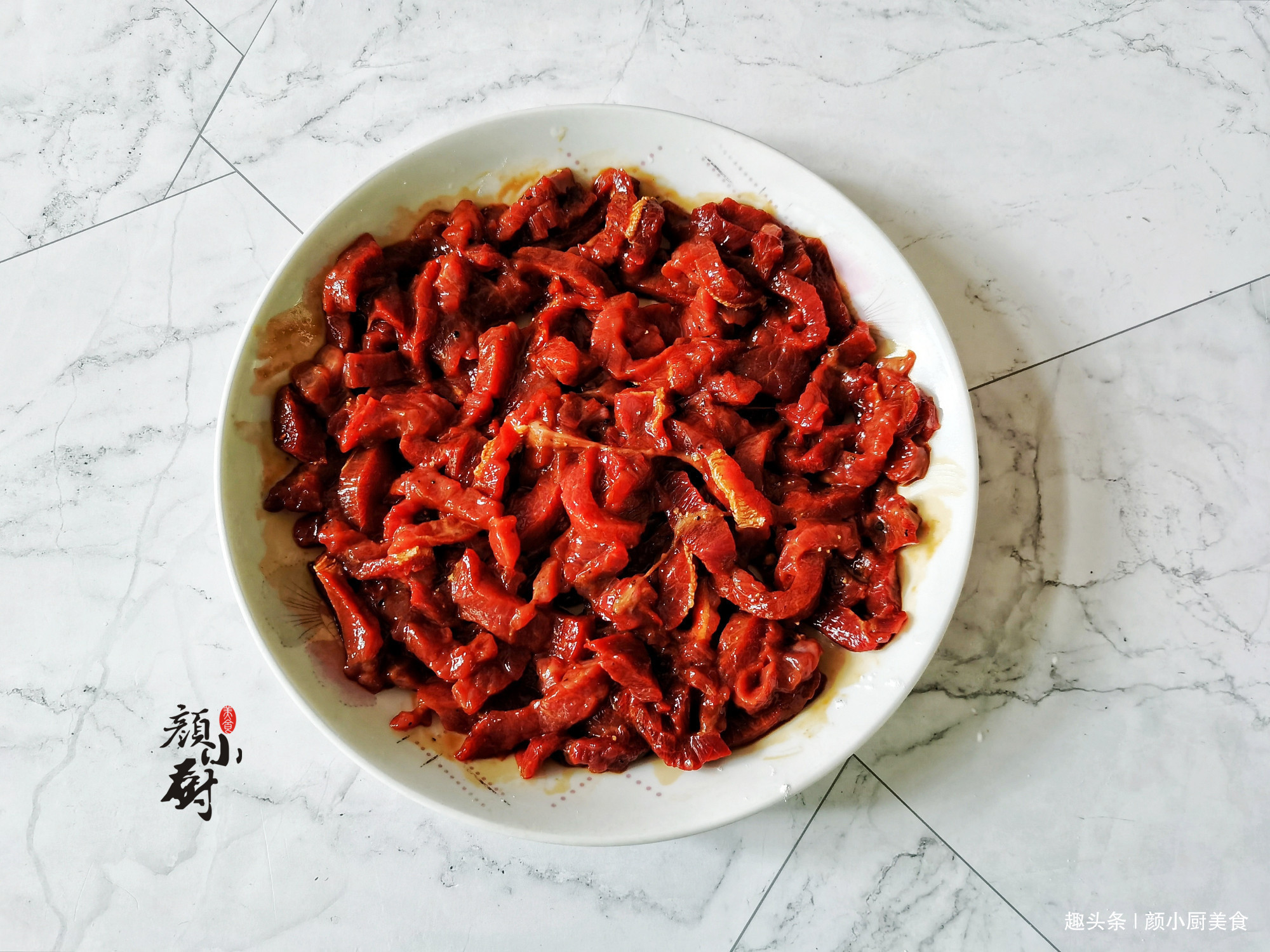 炒牛肉时，万万不可直接下锅就炒，多加这一步，牛肉鲜嫩更好吃