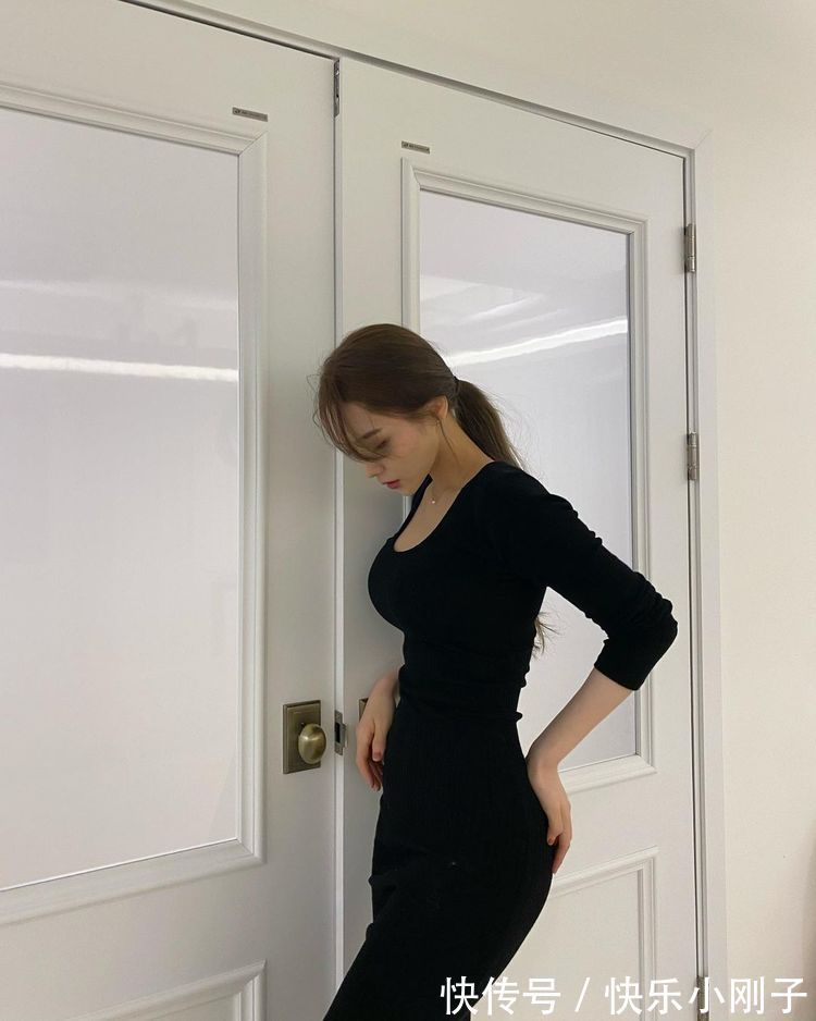 极简风 高级耐看的极简风，有品味又显身材，才是时尚的穿搭风格