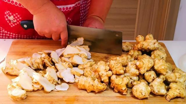 天冷了，少吃土豆萝卜多吃它，一次做好放冰箱，随吃随取，真省事