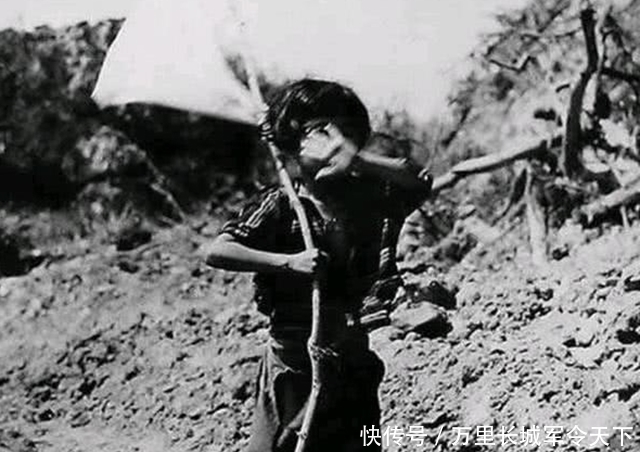 冲绳岛|冲绳岛战役,挑白旗走向美军的比嘉富子,战争结束后过得如何?