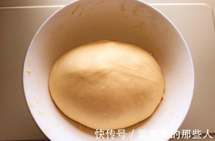 炸油条加酵母,难怪不好吃!教你正确做法,油条不僵硬,蓬松酥脆