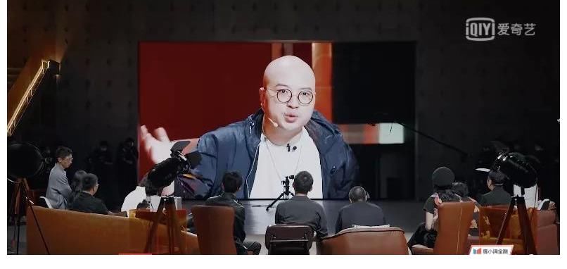 这档综艺里，青年导演要把短片拍成电影