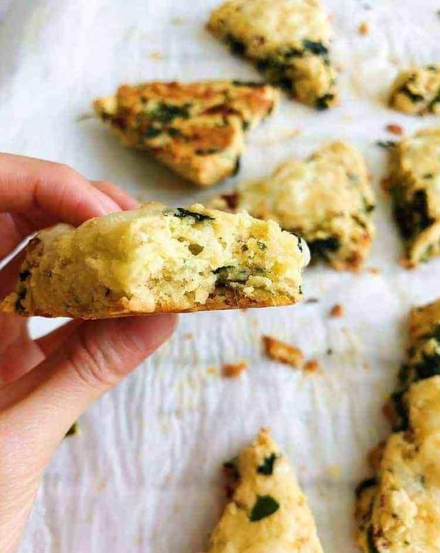 菠菜|自从学会这早餐,连吃3天还不够,全家都喜欢,一袋面几天见底了