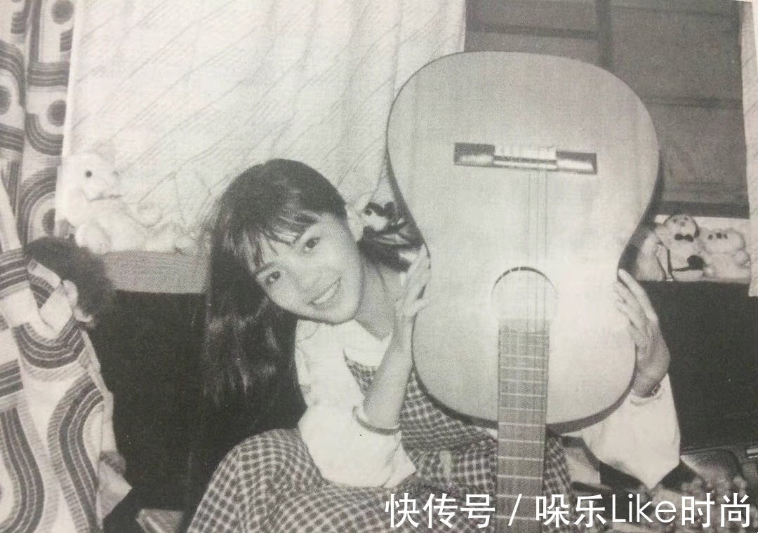 朱迅年轻时也太美了，清纯甜美如漫画少女，穿搭高级又时髦