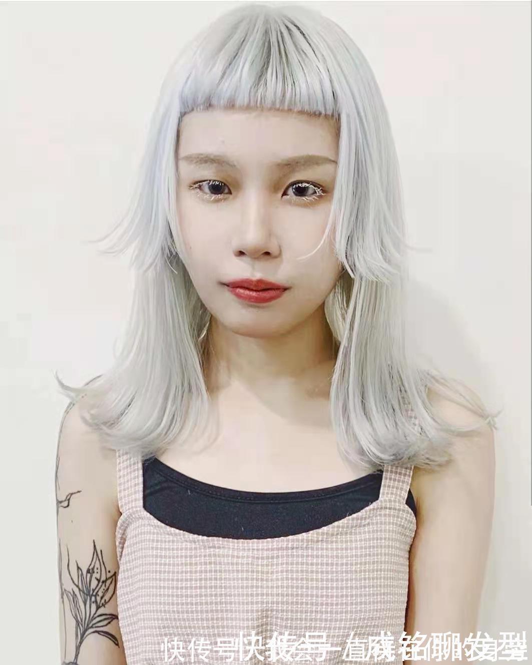 发型 被潮人玩坏的“公主切”,这些发型雷人又辣眼睛,一般人真玩不起