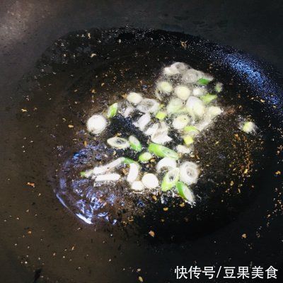  土豆丝|简单快手又下饭的陈皮土豆丝，吃起来那叫一个香