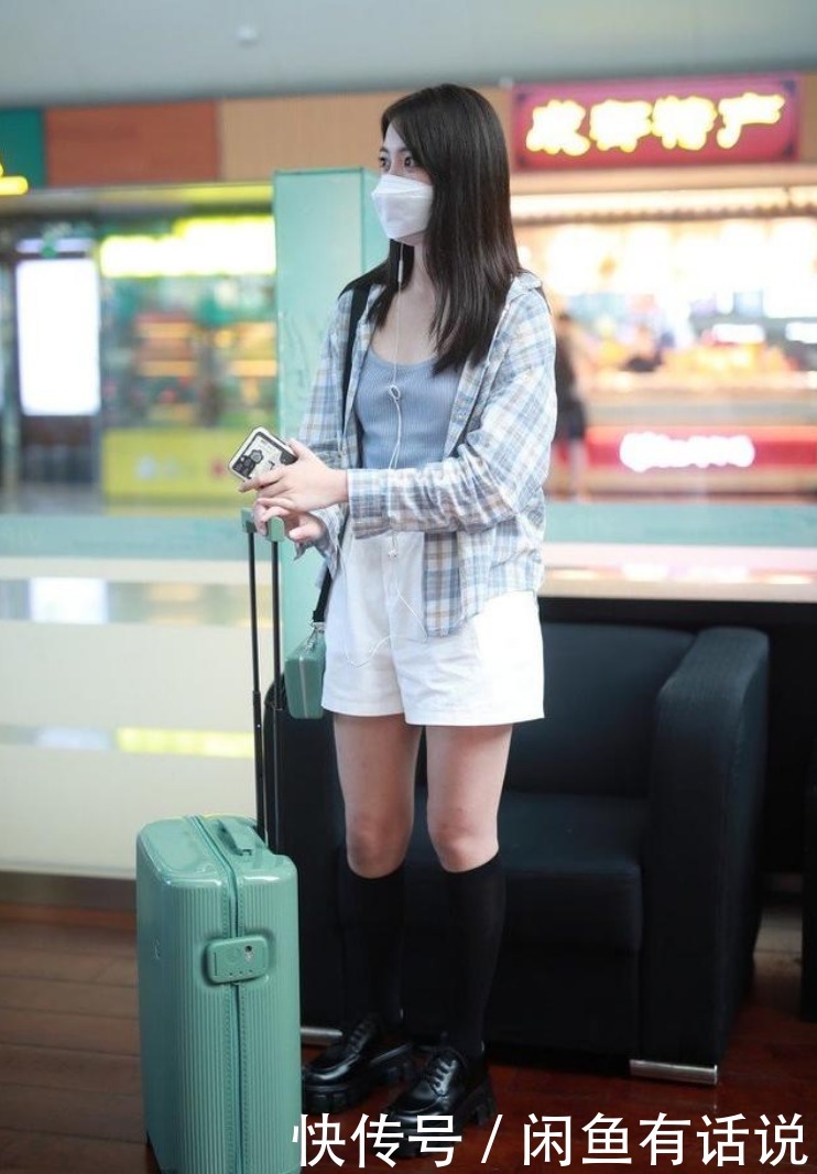 面料|今夏流行“大裤衩+平跟鞋”,别以为邋遢其实挺高级,淑女也能穿