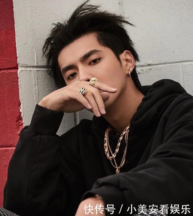 赏完爱豆的颜,男友的配饰终于有着落了