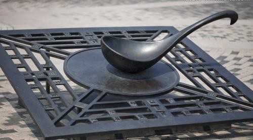 你认为中国古代的四大发明哪个最有用?