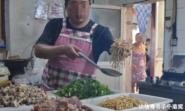 “夫妻搭档”卖它,1碗8元,1天能卖600碗,顾客:价格良心