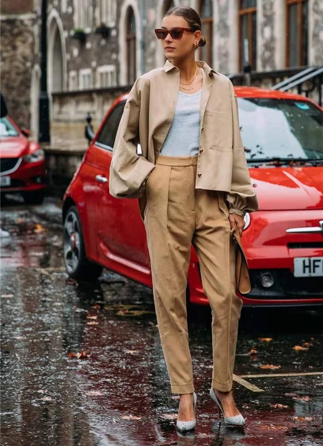 烟管裤搭配什么“鞋子”好看？建议选这4种鞋，时髦显瘦又显腿长