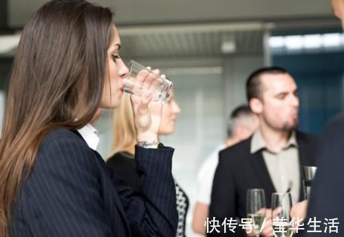 中老年人|经常便秘怎么办?饮食注意这3点,或能让肠胃“畅通”,别瞎吃