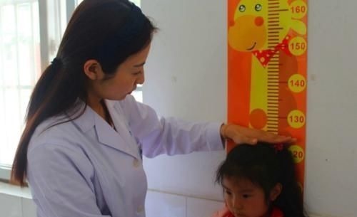 经常性|孩子将来能长多高?有公式可推算,4方面影响最终身高,不可忽视