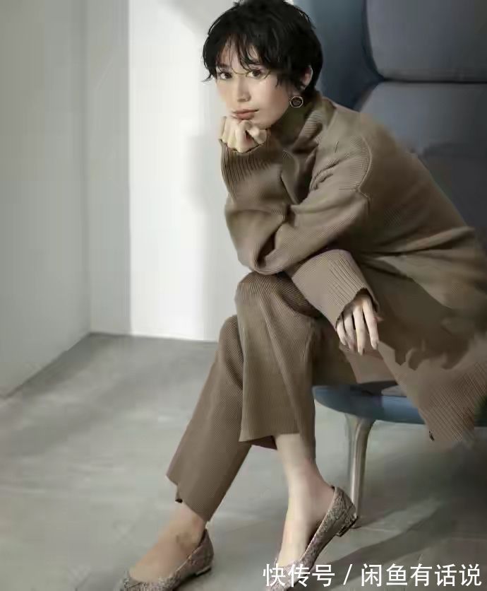 发型 女人过了50岁放弃长发吧,留短发会更适合你,主要因为这3个原因