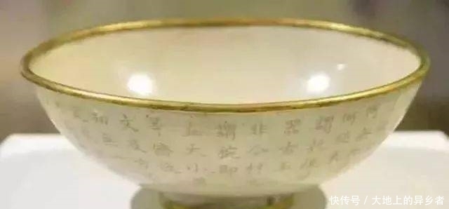 英国|他收藏的瓷器:连故宫都眼红...