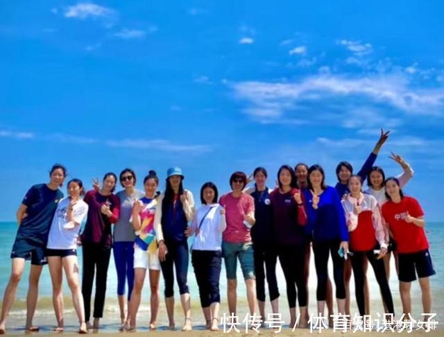 四川女排|排超联赛天津女排连赢51局强势夺冠,球迷调侃山东女排成最大赢家