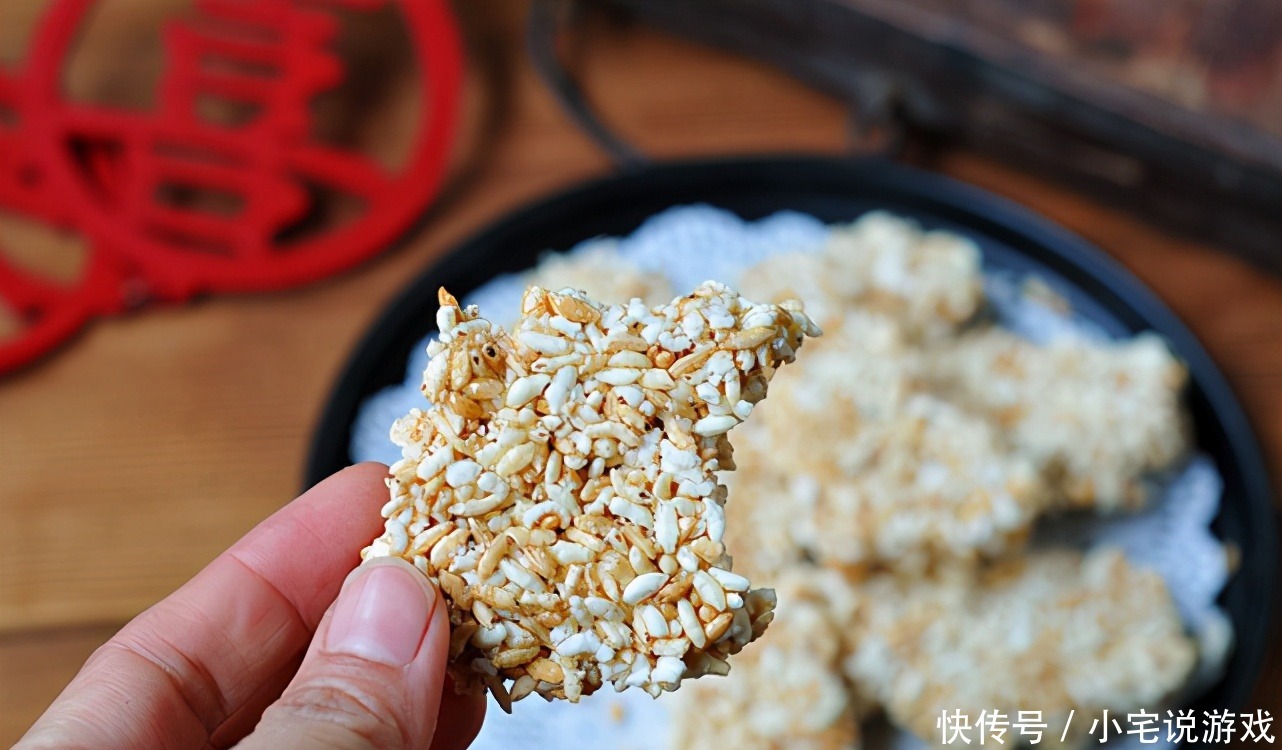 大米丢进锅里,个个爆开花,简单3步,轻松做成米花糖,超健康!