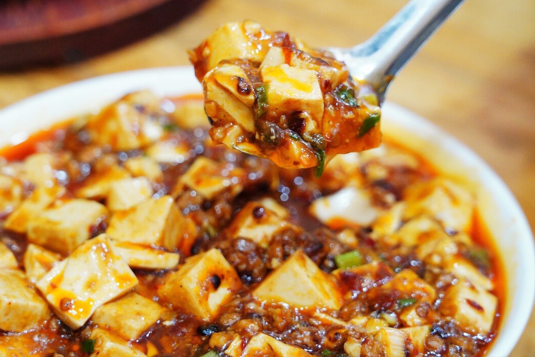 做麻婆豆腐,切忌直接下锅,多加1步,滑嫩入味不易碎,太下饭了