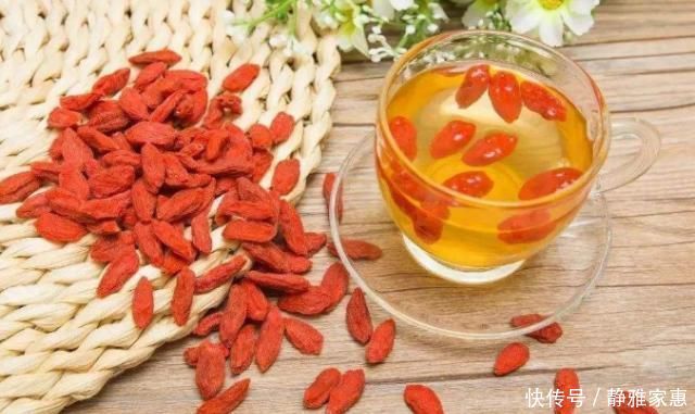 泡枸杞,10个人可能有9个没泡对,注意此事,营养可能还会翻倍