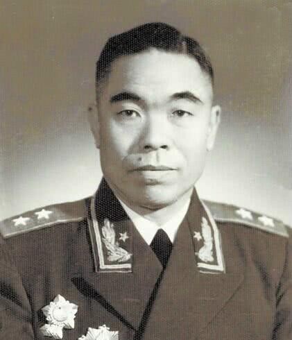 表现|朝鲜战场表现最好的起义部队,军长授中将,彭老总主席都为他点赞