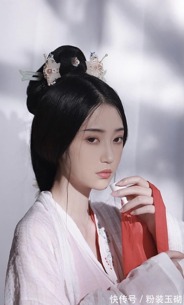 汉服&穿奶奶亲手做的汉服,却被汉服娘喷“山”,汉服圈戾气这么重?