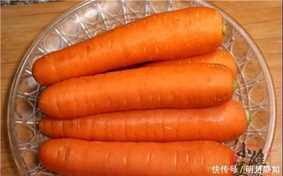 跟着我一起|买胡萝卜时要留意，这3种胡萝卜万万别再买，白送都不要，快看看