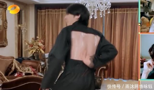 手指 王一博直言网上流传是真的,到老家翻出多年证据,假手指成亮点