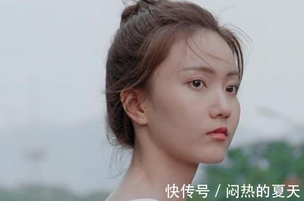 橙子|《心动4》女二被男一冷落，粉丝向她推荐威廉，网友她配吗