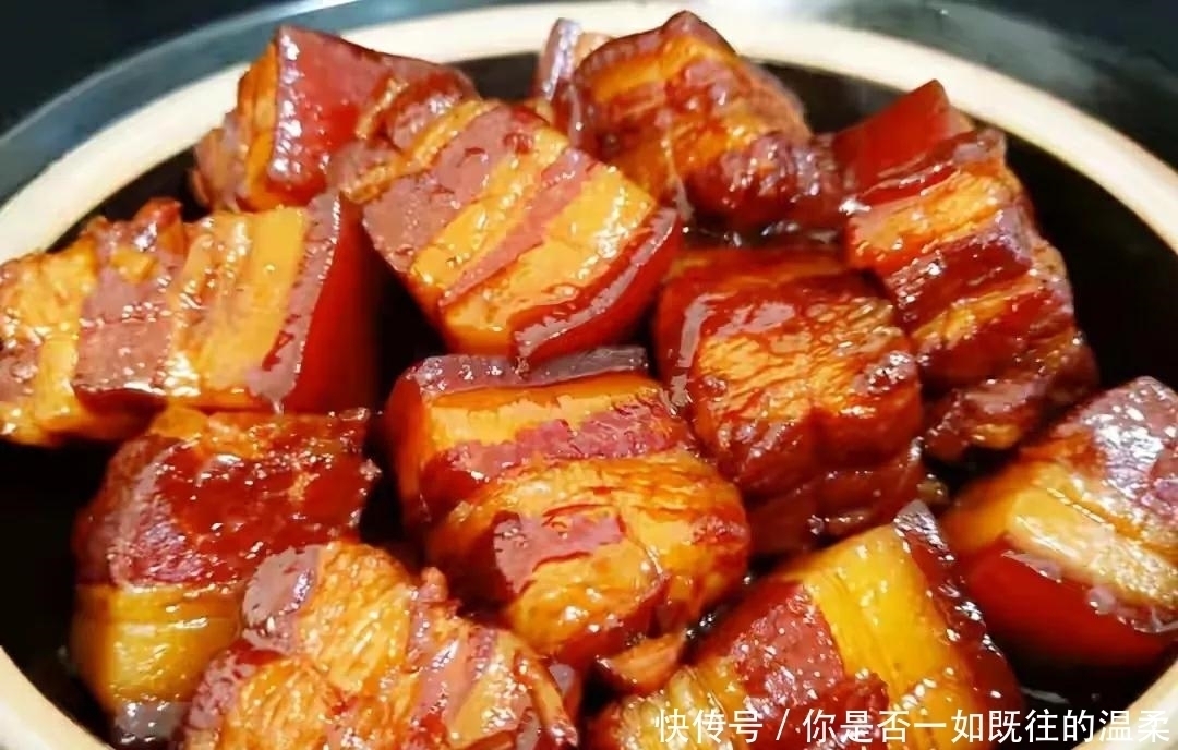 红烧肉|做红烧肉，最忌焯水和用水炖了，教你一招，肥而不腻，太解馋了！