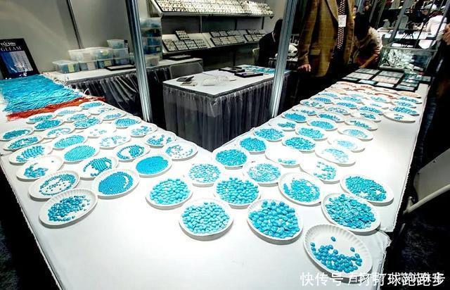 颜色|12月生辰石绿松石,已带着温暖悄然来袭