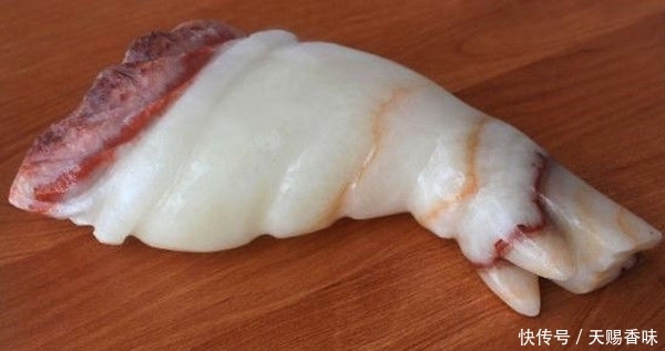 小李|男子钓鱼钓来的“猪蹄”,仔细一看竟是这个