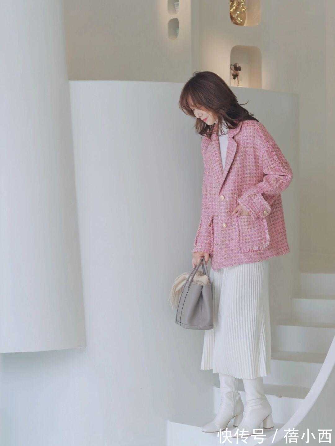 小白靴 马丁靴早已过时了!时髦的女人都穿这“3双”鞋子,显高还显气质