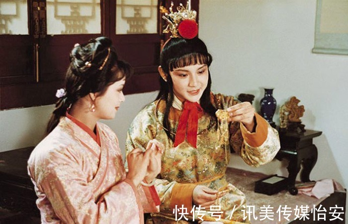 金锁!薛宝钗的金锁最想套住的不是宝玉,而是另一个天生带玉的男子