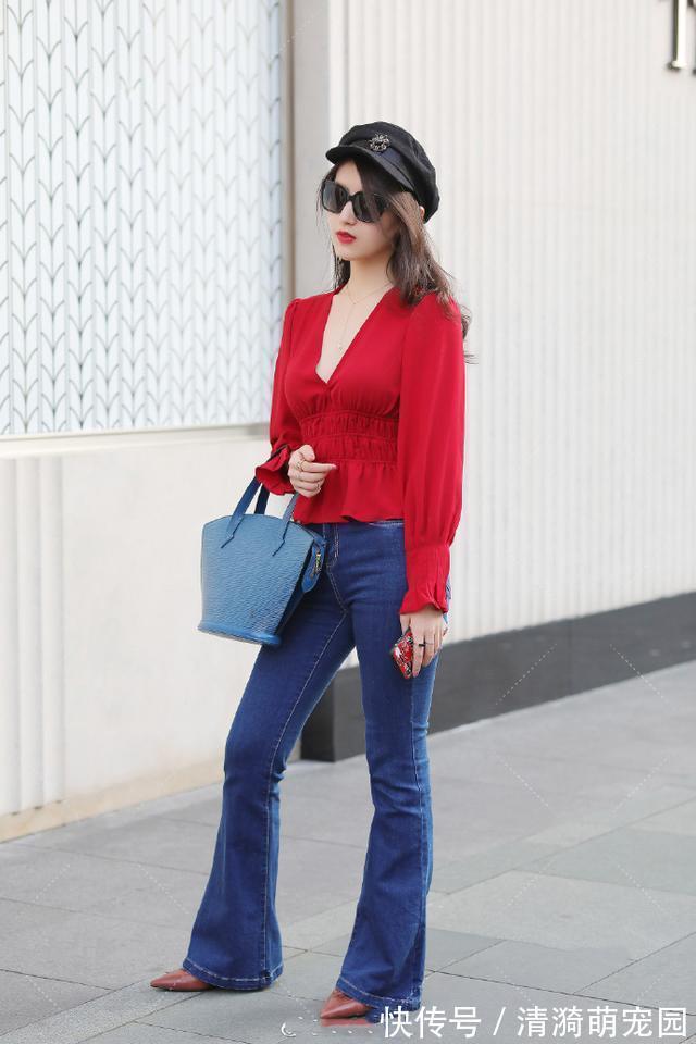 美女 温柔有质感的打底裤穿搭,才能避免单调无趣,显瘦增高