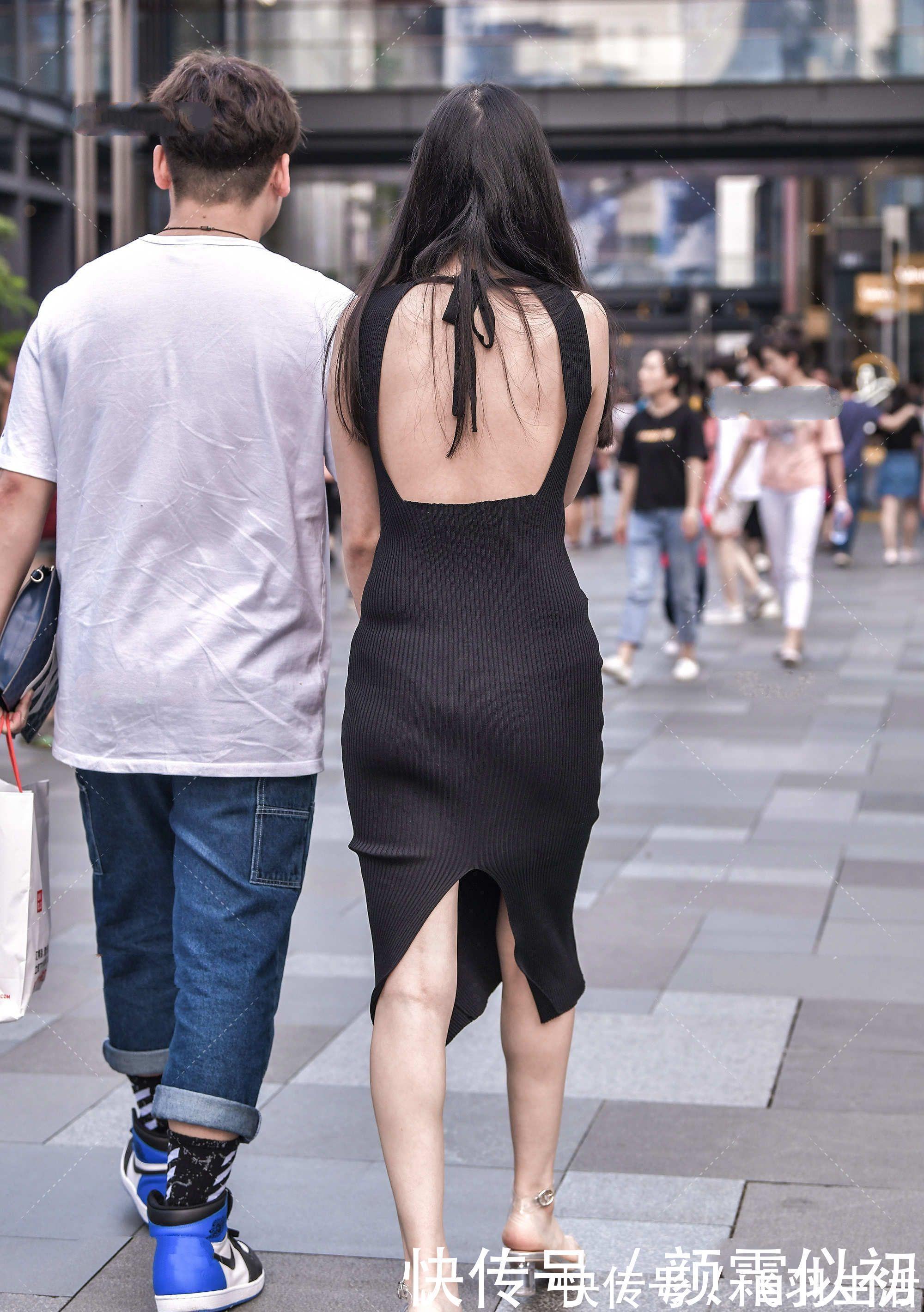 一字带|一件黑色针织连衣裙,让全黑系穿搭也可以温柔气质