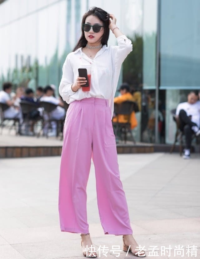 ÏÔÊÝ|½ÖÅÄÃÀÅ®£ºÎ¢ÅÖµÄÃÃ×Ó±ð´©Èȿ㣬Èç½ñ¡°Ïã½¶¿ã¡±³¬ÈÇÑÛ£¬Ê®¼¶ÏÔÊÝ