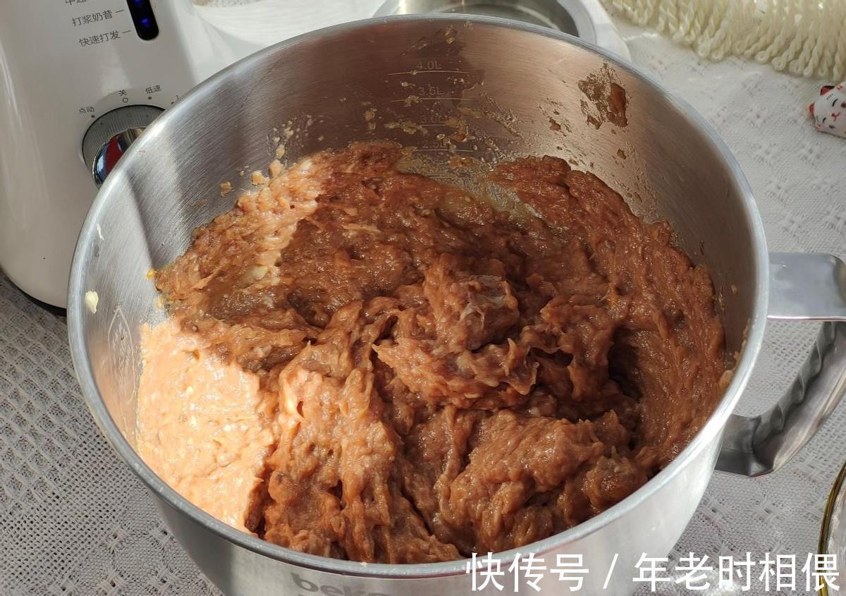 牛肉水饺|牛肉水饺好吃有窍门，教你调馅，做出来又香又嫩，咬一口直爆汁