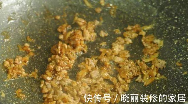 豆腐|煎豆腐时加点料,不粘锅、不费油,外焦里嫩,味道格外好