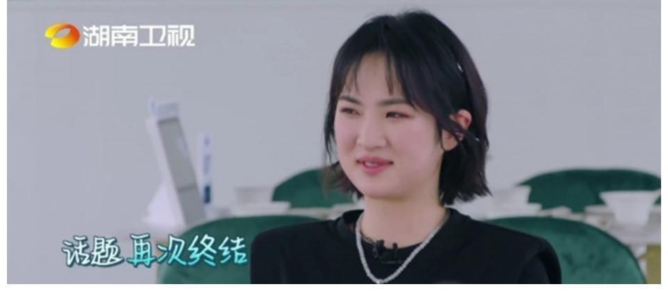 华为二公主姚安娜《中餐厅》首秀与黄晓明尬聊,心情紧张气氛尴尬