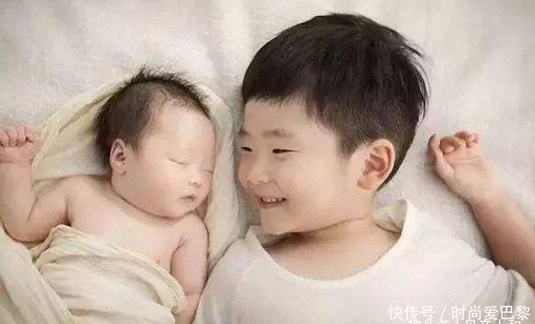 家庭|为了大宝生二胎,是想让孩子有个伴,这样的借口多少家长还在用?