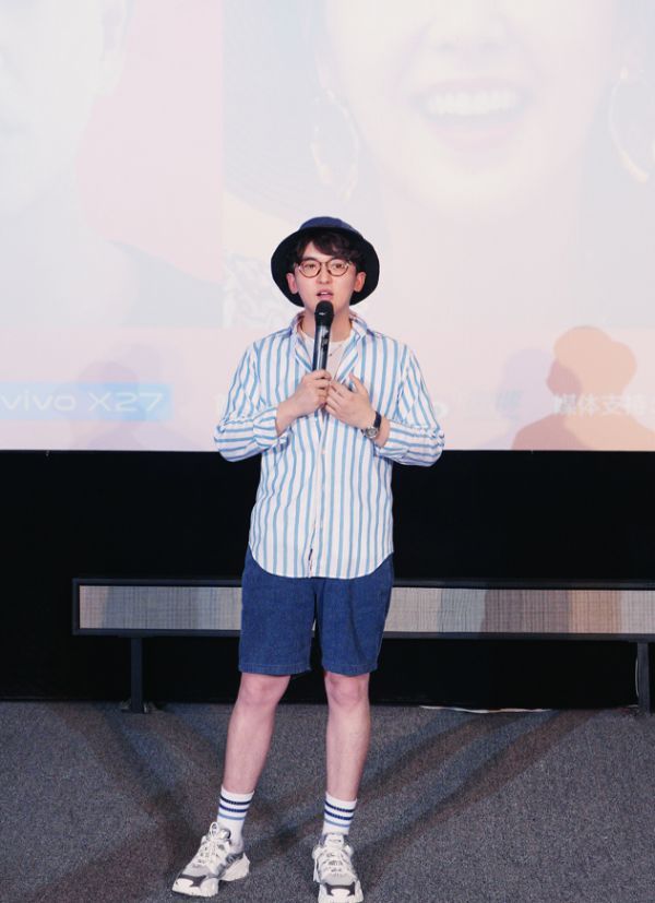  总导演|《跑男》导演有多帅，身材完美，颜值比蔡徐坤还高！粉丝：出道吧！