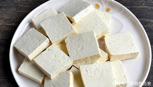 不用|豆腐这样做又鲜又香，只因加了这个调料，连鸡精都不用放