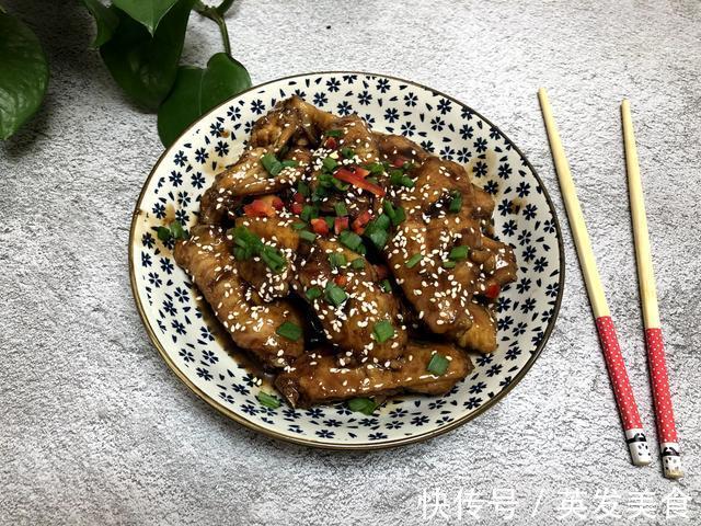 厨子|可乐鸡翅,要不要焯水?看看30年老厨子的做法,香甜嫩滑特别好吃