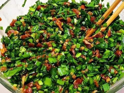 不管调什么饺子馅,放这3样,好吃的不得了,比饺子馆做得还香