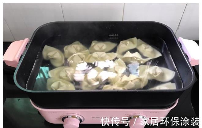 夏天|夏天，就爱用这馅包馄饨，汤鲜肉嫩，每次2斤馄饨不够吃